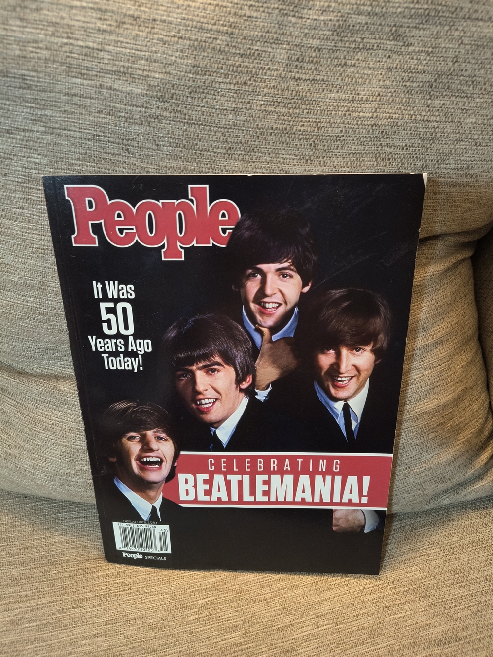 - Black & Red Beatles Collector Notebook